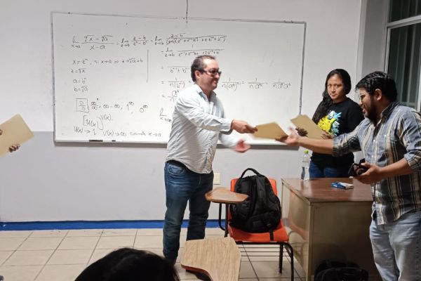 6014E38DEC-58E5-E549-36E3-C80E5CE79ADD.jpg