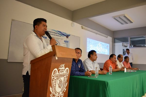 jce2019-2E8C881EE-1003-5EAD-7EBB-8C6C7DD1CC01.jpg